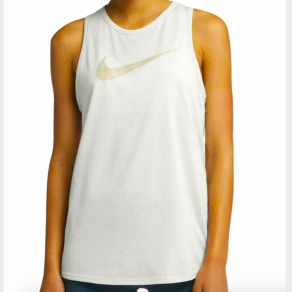 Nike Tank - Picture 1 of 13